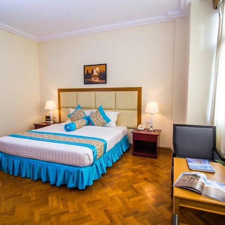 Royal Inlay Hotel Nyaung Shwe Dış mekan fotoğraf
