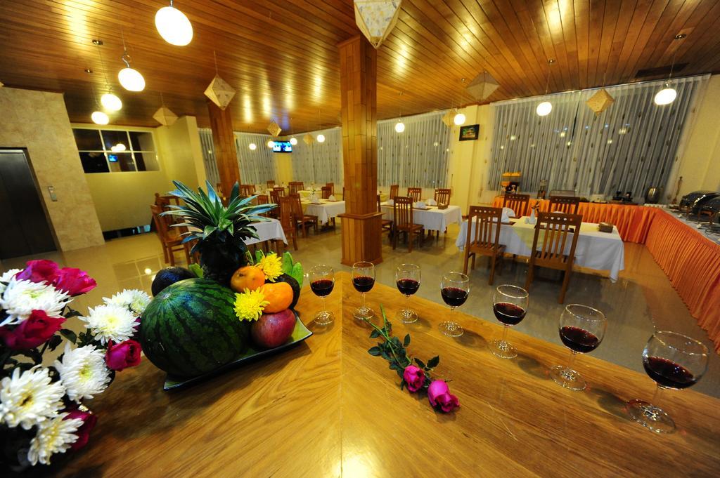 Royal Inlay Hotel Nyaung Shwe Dış mekan fotoğraf