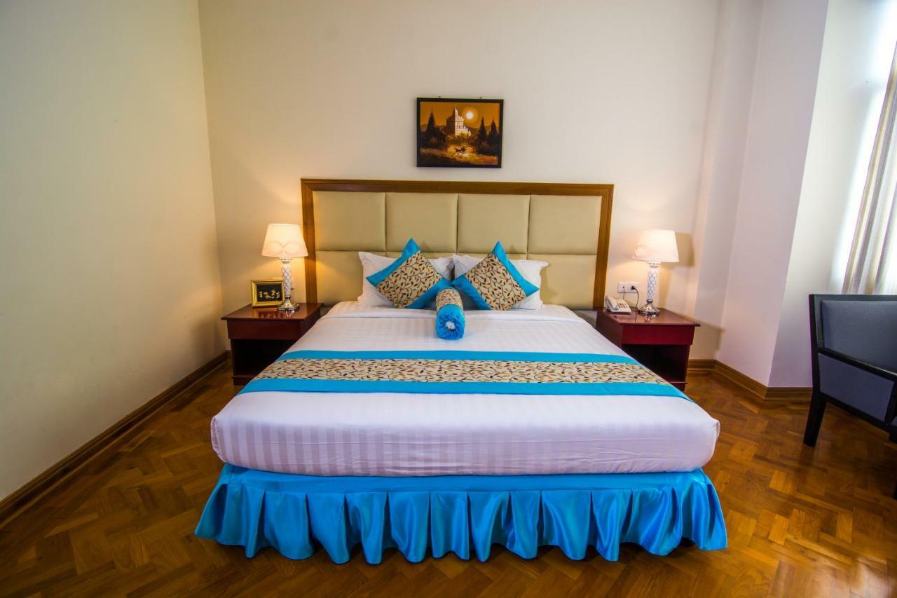 Royal Inlay Hotel Nyaung Shwe Dış mekan fotoğraf