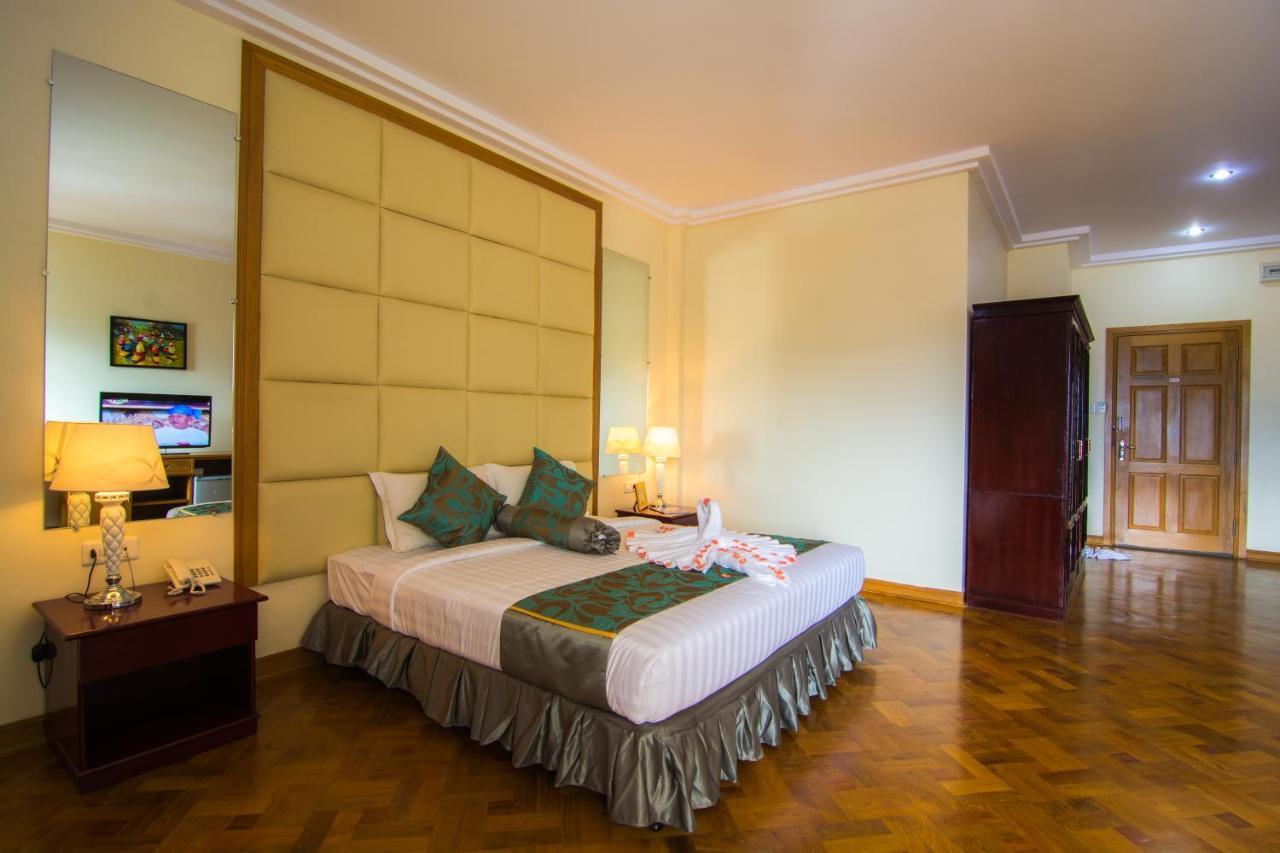 Royal Inlay Hotel Nyaung Shwe Dış mekan fotoğraf